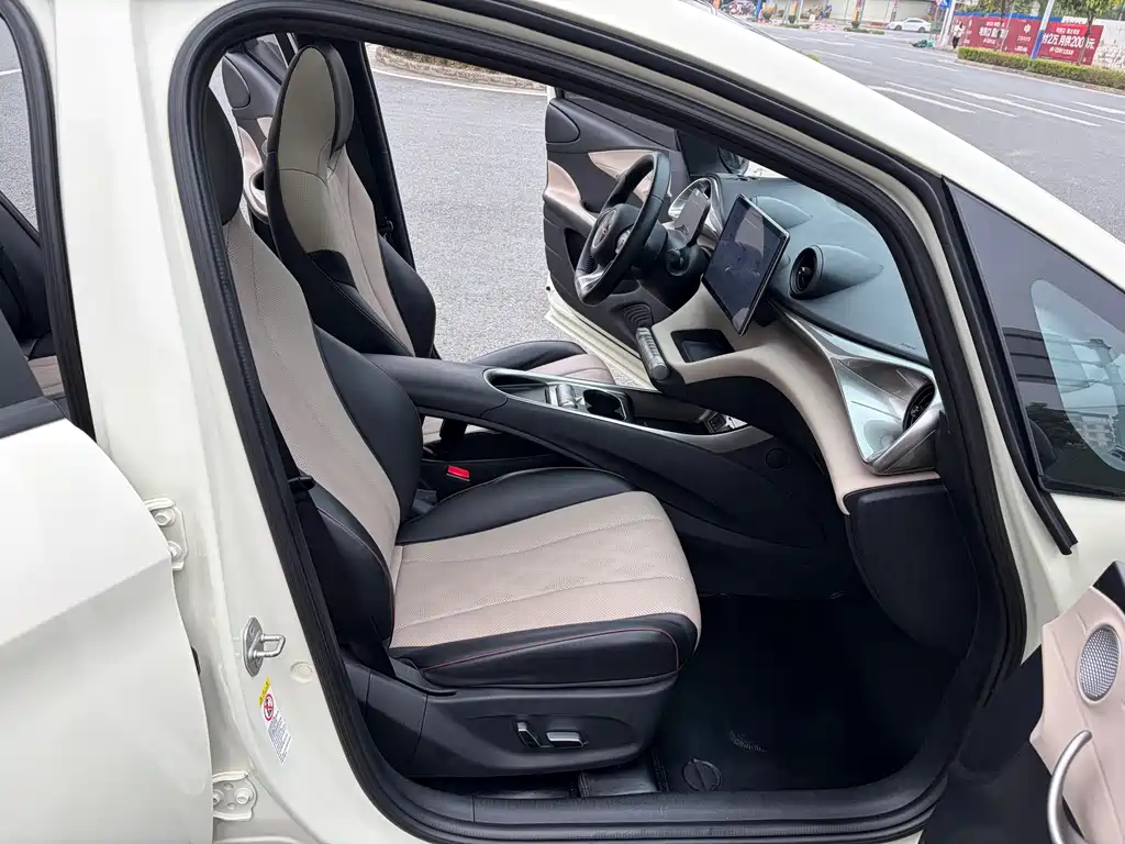 BYD Dolphin 2023 Model 420km Fashion Edition 2023 - thumbnail 11