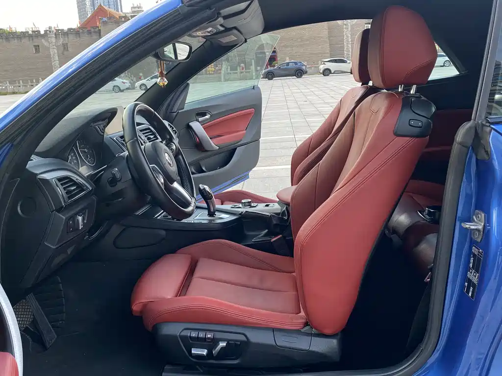 BMW BMW 2 Series Convertible 2015 220i M Sport 2017 - thumbnail 4