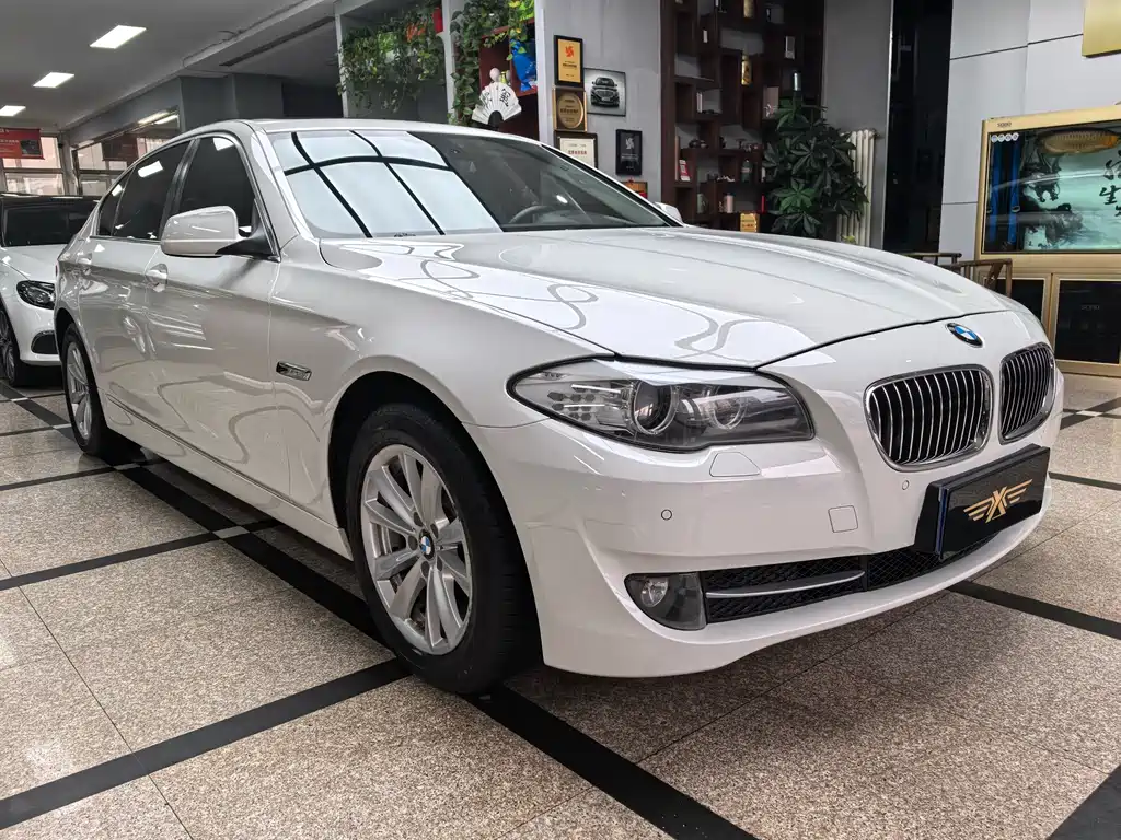 BMW BMW 5 Series 2012 523Li Luxury Edition 2012 - thumbnail 3