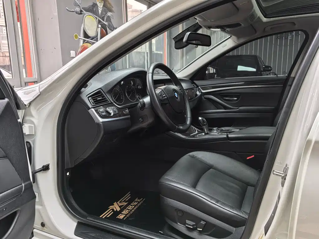 BMW BMW 5 Series 2012 523Li Luxury Edition 2012 - thumbnail 8
