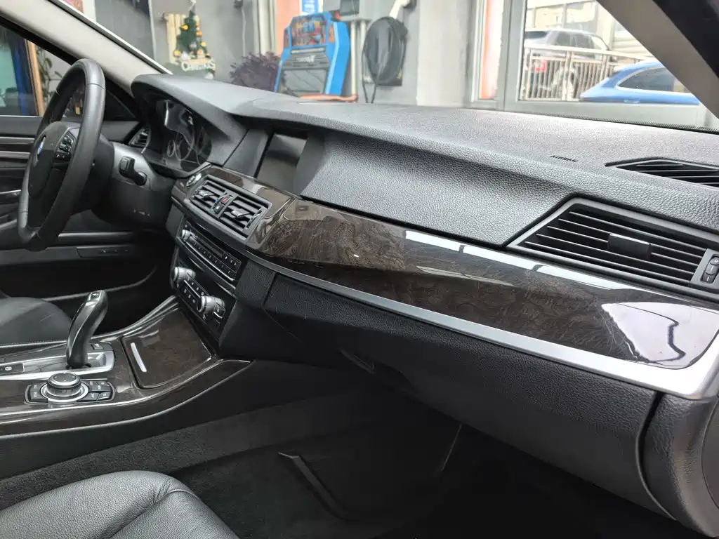 BMW BMW 5 Series 2012 523Li Luxury Edition 2012 - thumbnail 21