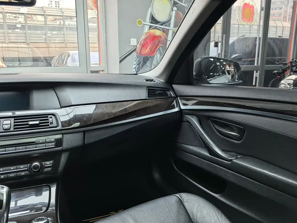 BMW BMW 5 Series 2012 523Li Luxury Edition 2012 - thumbnail 24