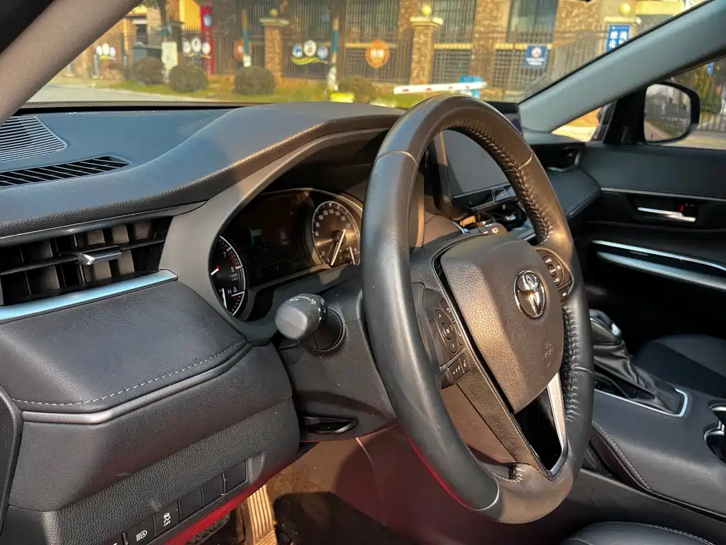Toyota Venza 2023 2.0L CVT AWD Luxury Edition 2024 - thumbnail 14