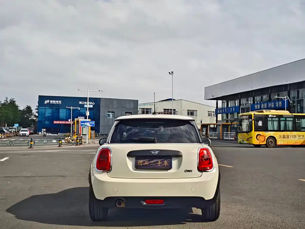 MINI MINI 2018 1.5T ONE 2019 - thumbnail 8