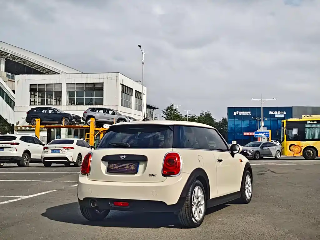 MINI MINI 2018 1.5T ONE 2019 - thumbnail 9