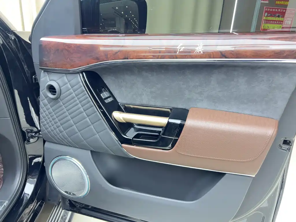 Hongqi Hongqi Jin Kui Hua Guoyao 2022 4.0T Elegant Qihang Edition 6-seater 2022 - thumbnail 7