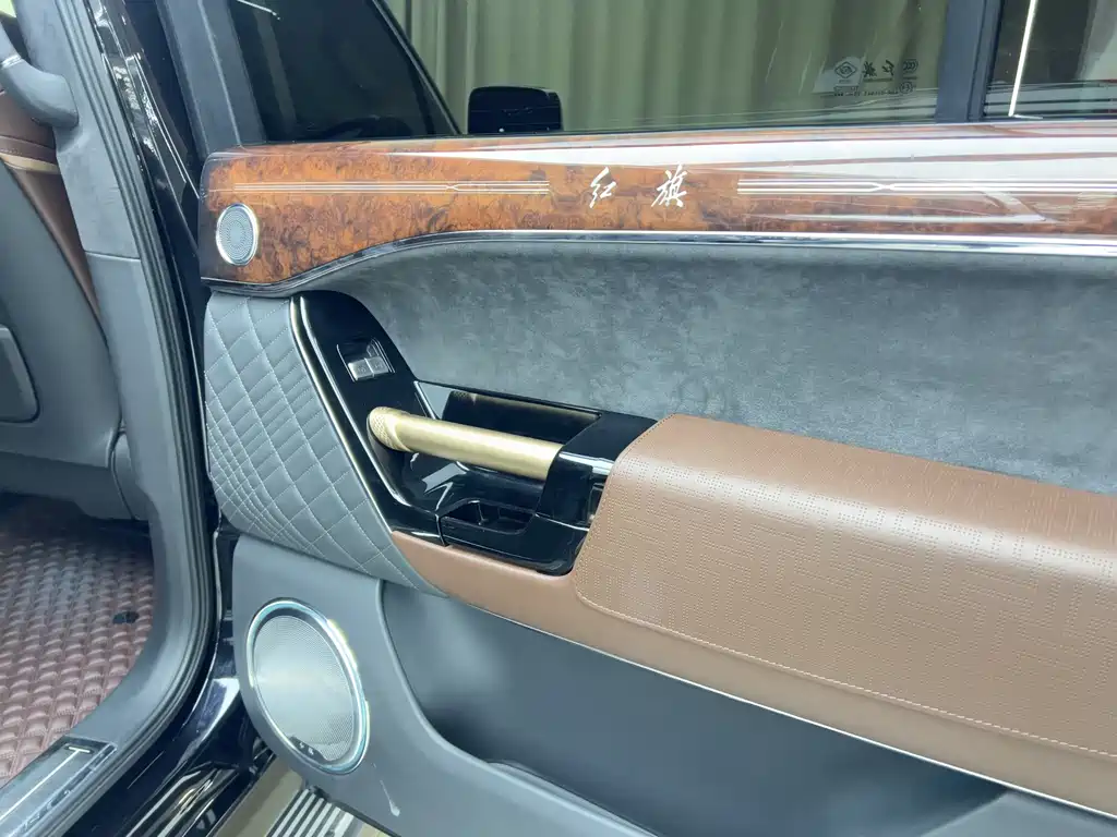 Hongqi Hongqi Jin Kui Hua Guoyao 2022 4.0T Elegant Qihang Edition 6-seater 2022 - thumbnail 8