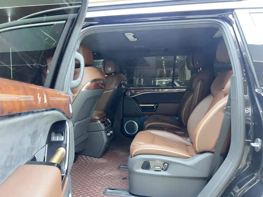 Hongqi Hongqi Jin Kui Hua Guoyao 2022 4.0T Elegant Qihang Edition 6-seater 2022 - thumbnail 9