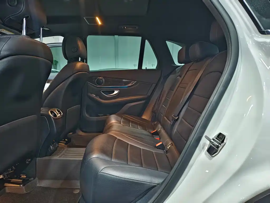 Mercedes-Benz Mercedes-Benz GLC 2019 GLC 260 4MATIC Dynamic Model 2019 - thumbnail 6