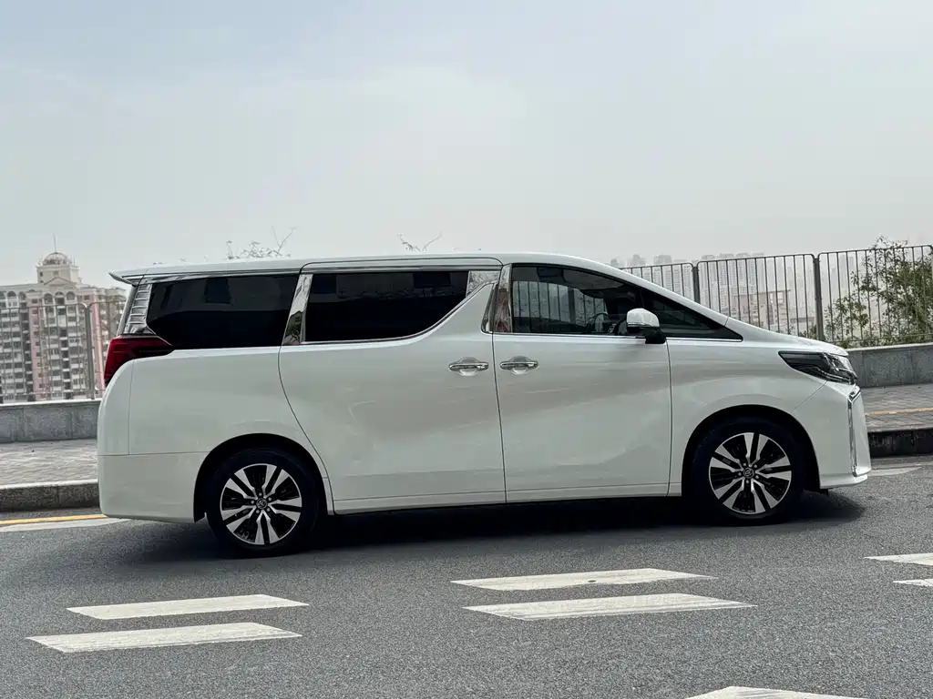 Toyota Alphard 2018 Model Year Facelift 3.5L Executive Version 2019 - thumbnail 7