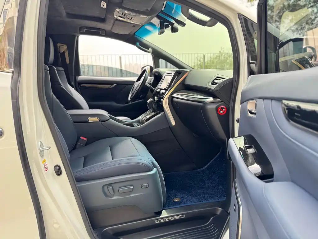 Toyota Alphard 2018 Model Year Facelift 3.5L Executive Version 2019 - thumbnail 21
