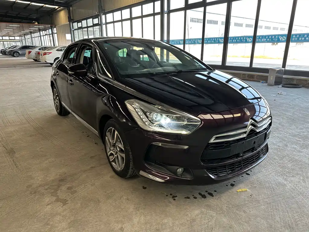 DS DS 5 2015 1.6T Elegant Edition THP160 2015 - thumbnail 3