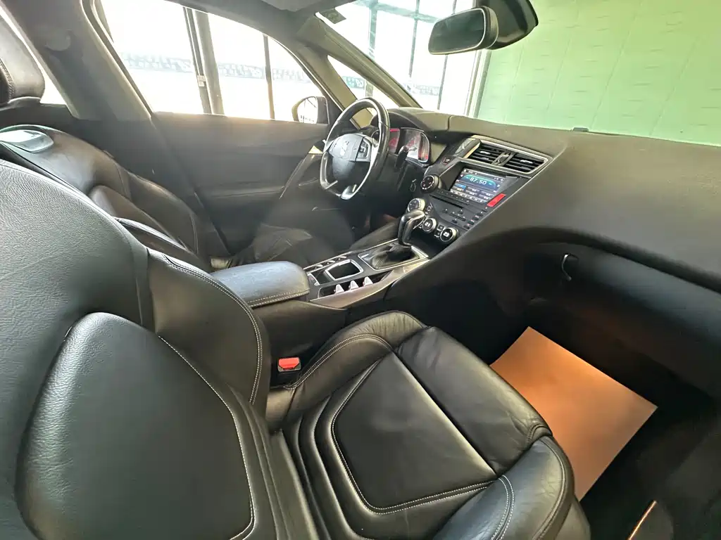 DS DS 5 2015 1.6T Elegant Edition THP160 2015 - thumbnail 16