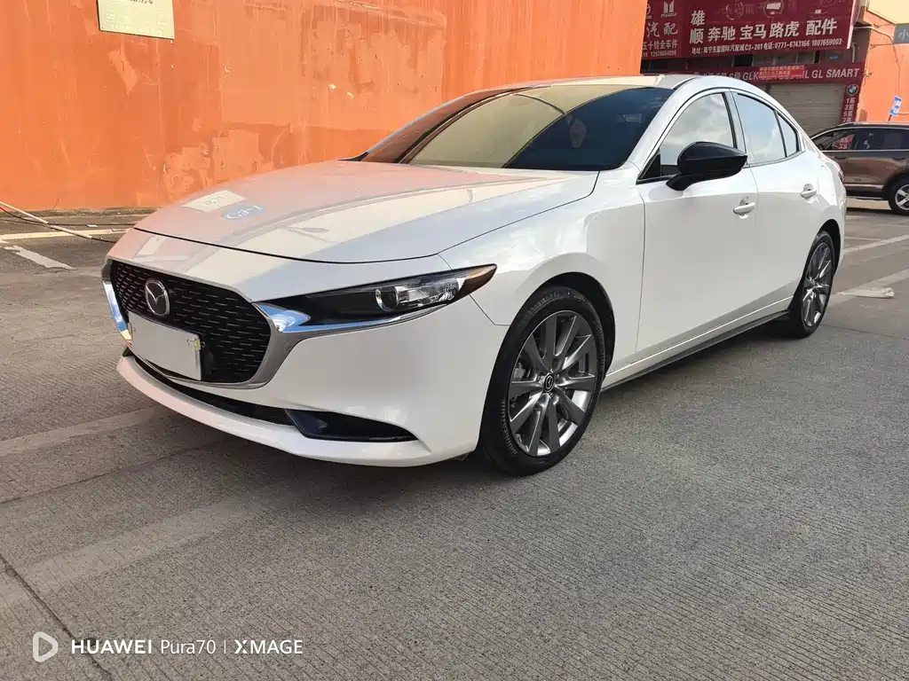 Mazda Mazda 3 Axela 2021 2.0L Automatic Elegant Edition 2021