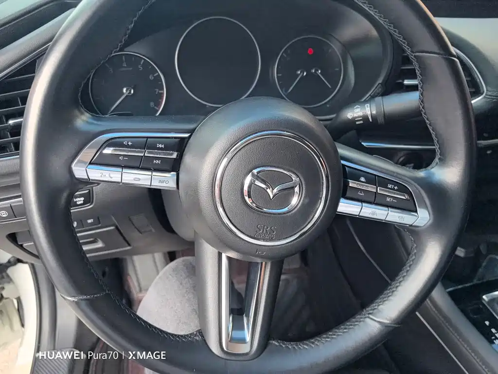 Mazda Mazda 3 Axela 2021 2.0L Automatic Elegant Edition 2021 - thumbnail 9