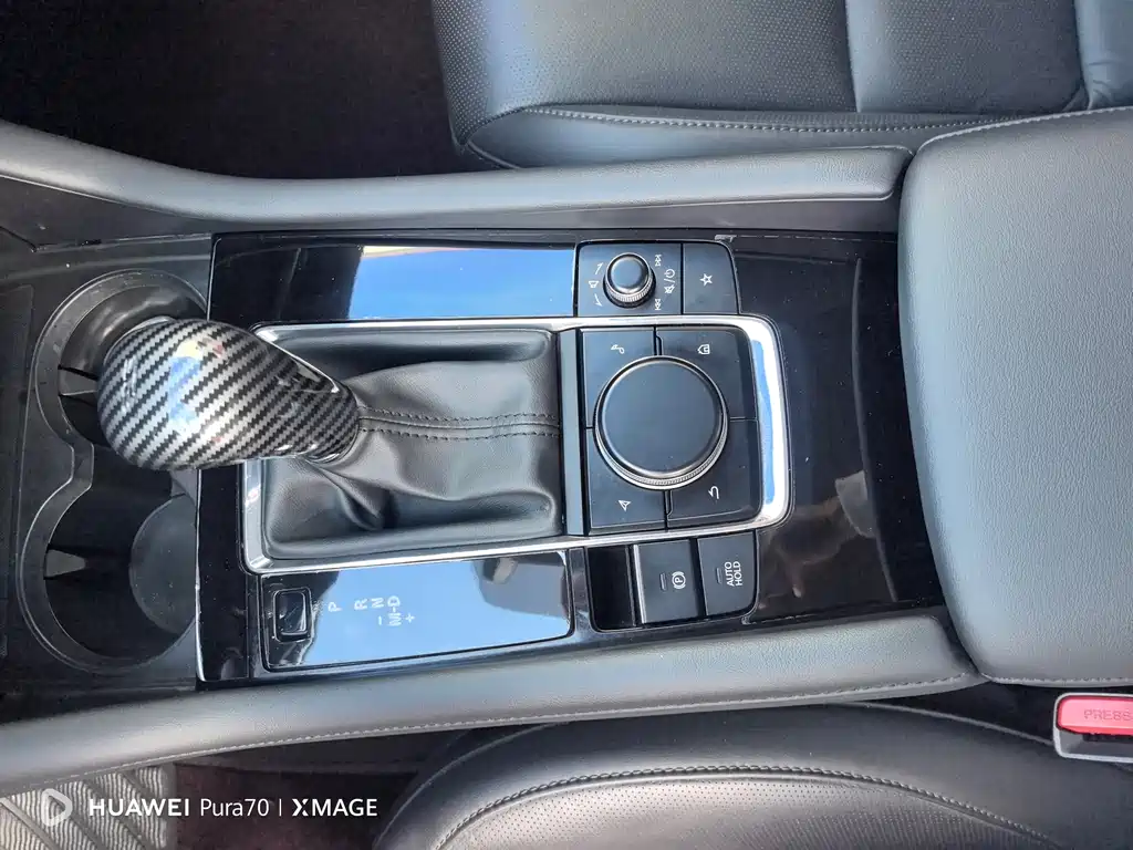 Mazda Mazda 3 Axela 2021 2.0L Automatic Elegant Edition 2021 - thumbnail 10