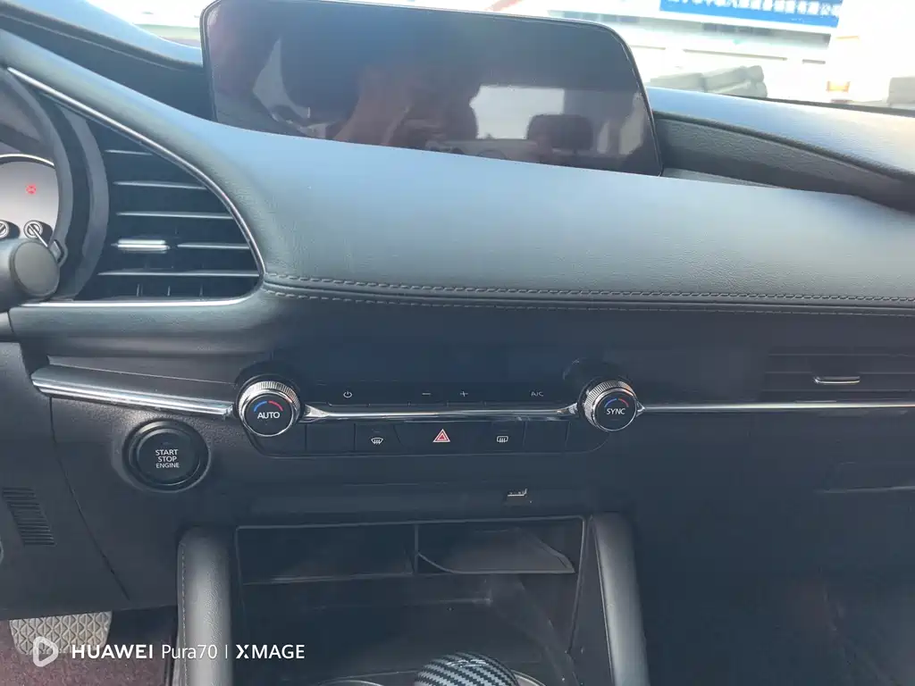 Mazda Mazda 3 Axela 2021 2.0L Automatic Elegant Edition 2021 - thumbnail 11