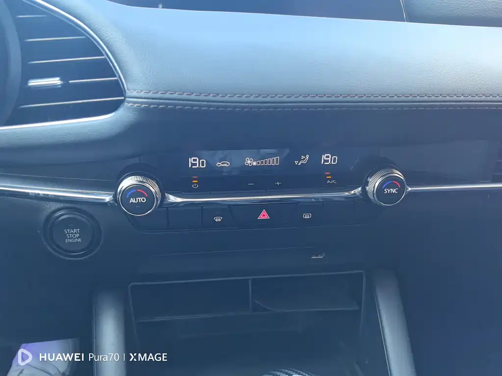 Mazda Mazda 3 Axela 2021 2.0L Automatic Elegant Edition 2021 - thumbnail 19