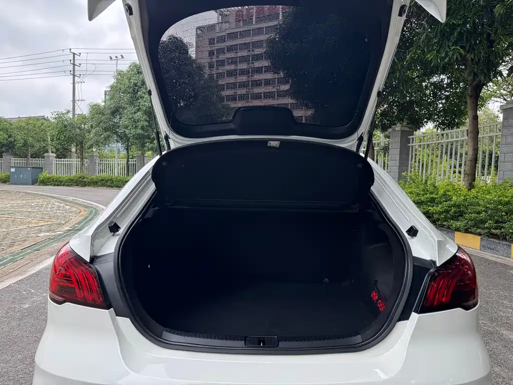 MG MG6 2020 1.5T Automatic Trophy Luxury Edition 2020 - thumbnail 22