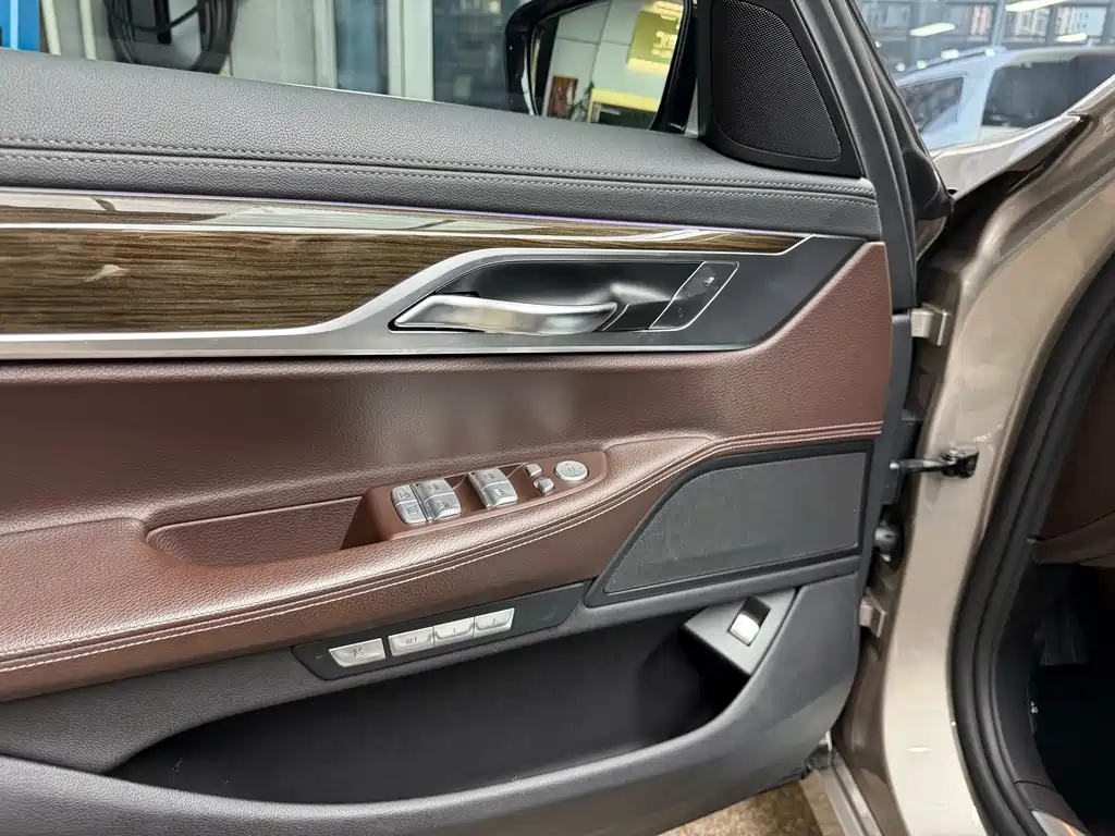 BMW BMW 7 Series 2016 730Li Leading Edition 2017 - thumbnail 14