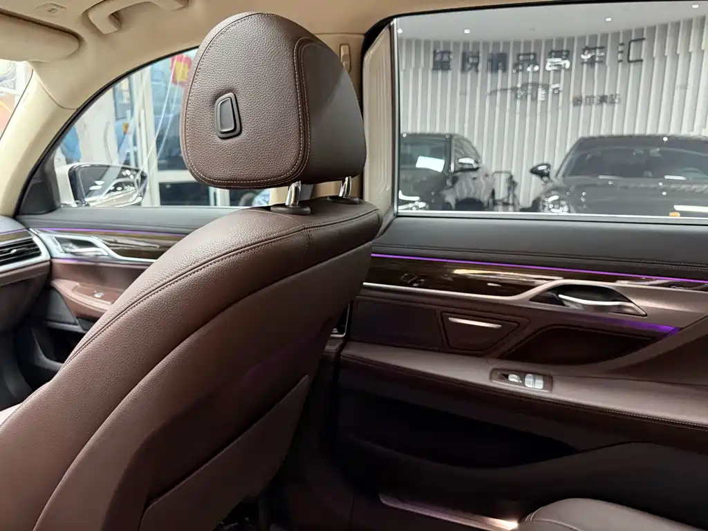 BMW BMW 7 Series 2016 730Li Leading Edition 2017 - thumbnail 27