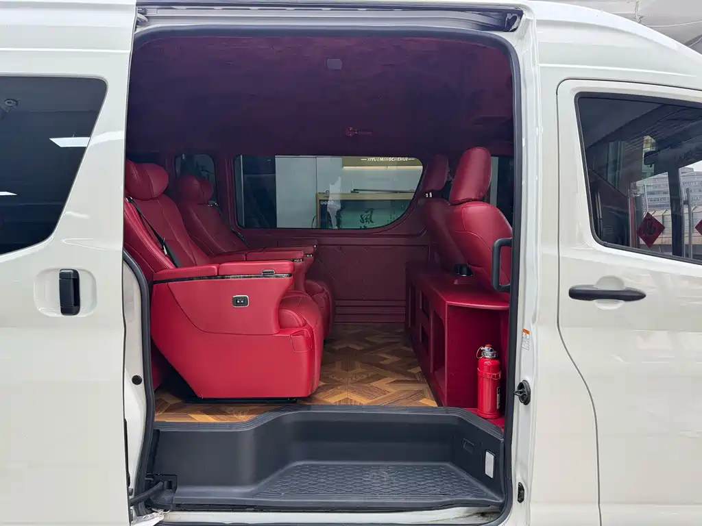 Toyota Toyota Hiace 2021 3.5L Automatic 2022 - thumbnail 8