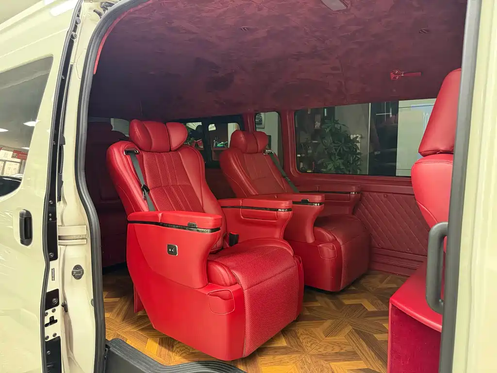 Toyota Toyota Hiace 2021 3.5L Automatic 2022 - thumbnail 9