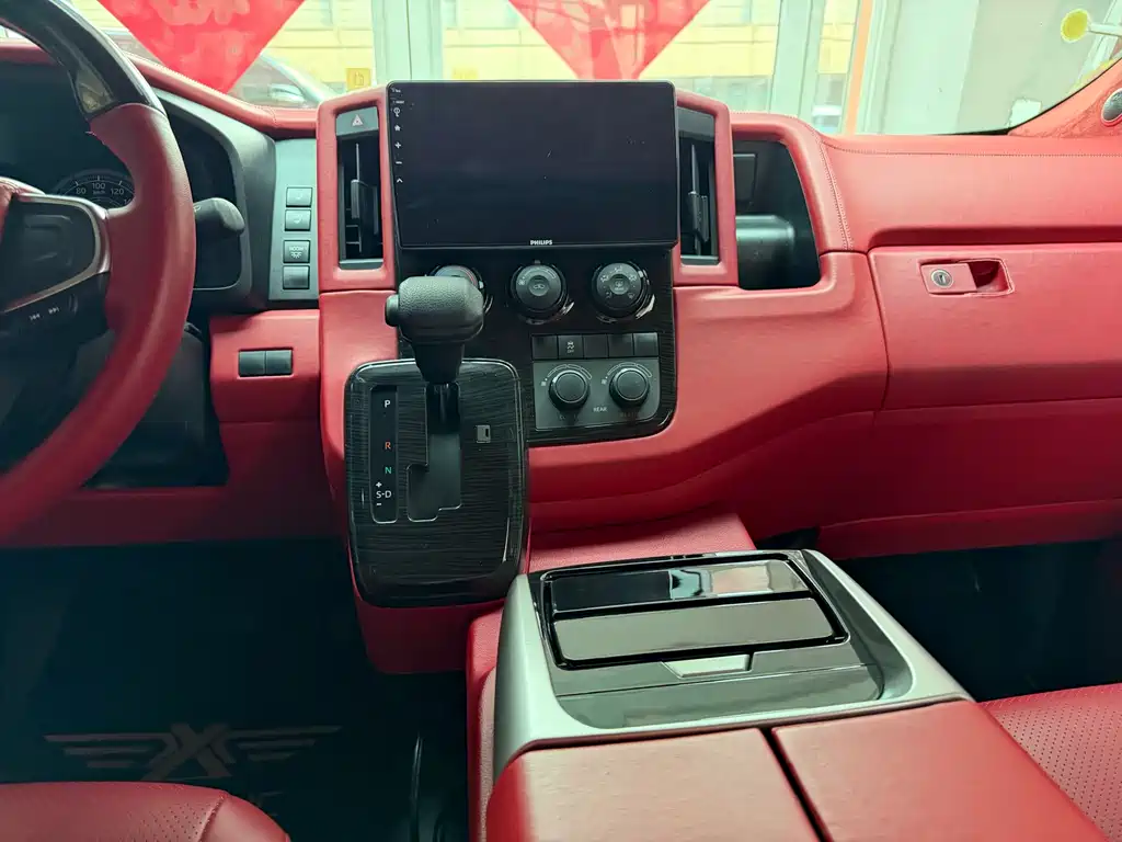 Toyota Toyota Hiace 2021 3.5L Automatic 2022 - thumbnail 18