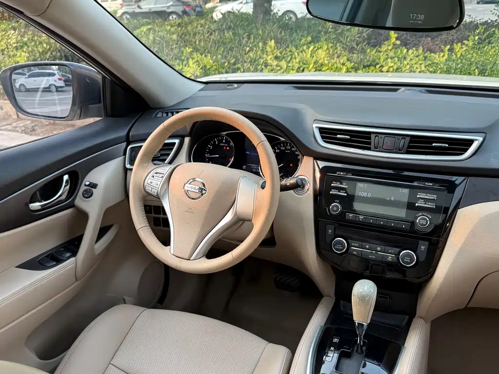 Nissan Nissan X-Trail 2015 2.0L CVT Comfort MAX 2WD 2016 - thumbnail 15