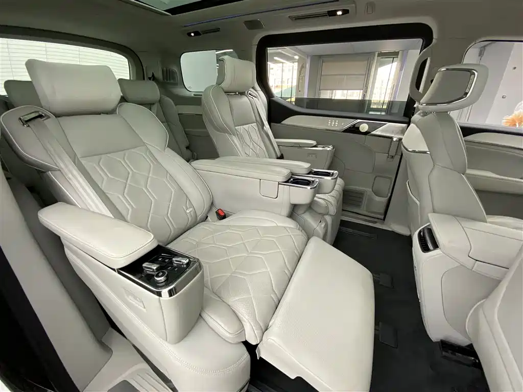 Volvo Volvo EM90 2025 Ultra Six-Seat 2025 - thumbnail 14