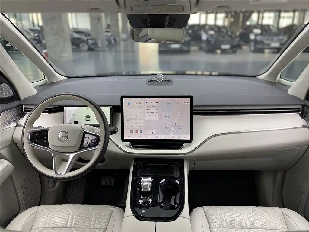 Volvo Volvo EM90 2025 Ultra Six-Seat 2025 - thumbnail 16