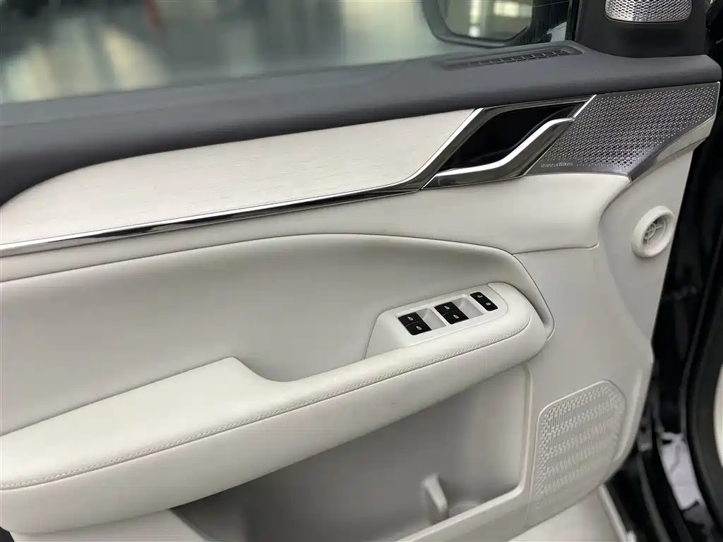 Volvo Volvo EM90 2025 Ultra Six-Seat 2025 - thumbnail 23