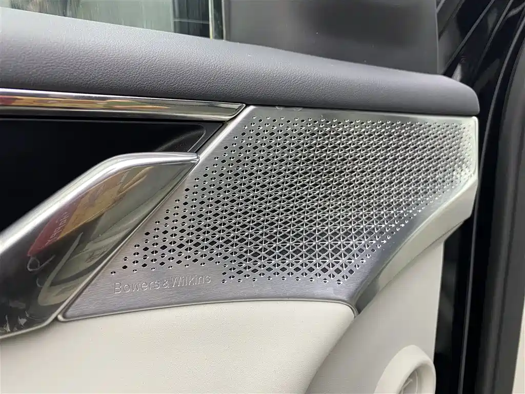 Volvo Volvo EM90 2025 Ultra Six-Seat 2025 - thumbnail 24