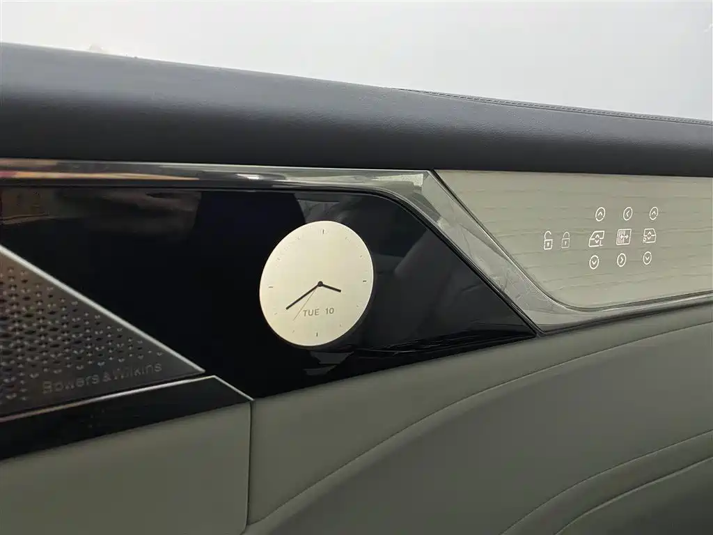 Volvo Volvo EM90 2025 Ultra Six-Seat 2025 - thumbnail 27