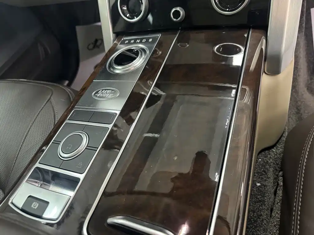 Land Rover Range Rover 2021 3.0 L6 Autobiography Long Wheelbase Classic Edition 2020 - thumbnail 6