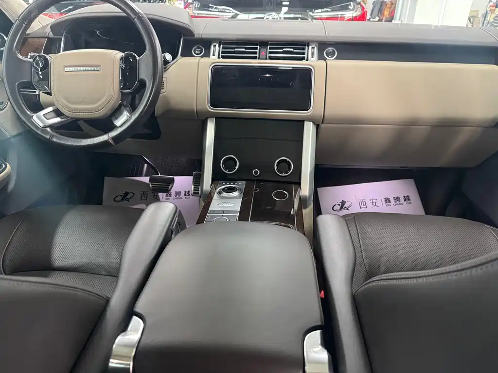 Land Rover Range Rover 2021 3.0 L6 Autobiography Long Wheelbase Classic Edition 2020 - thumbnail 7