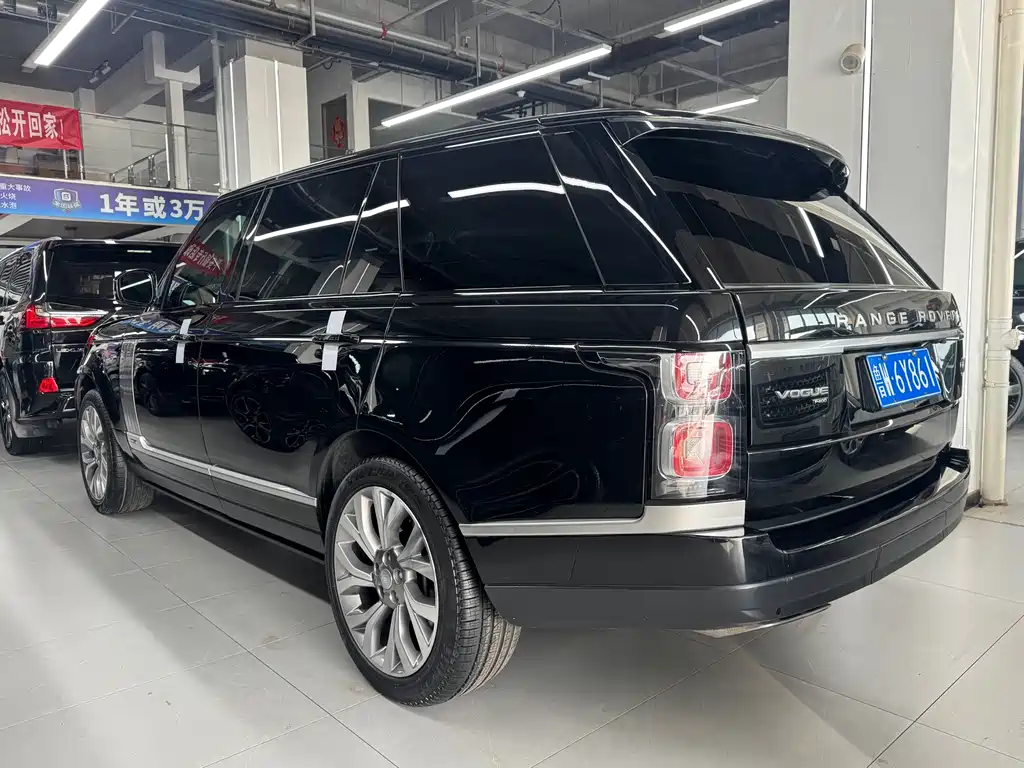 Land Rover Range Rover 2021 3.0 L6 Autobiography Long Wheelbase Classic Edition 2020 - thumbnail 16
