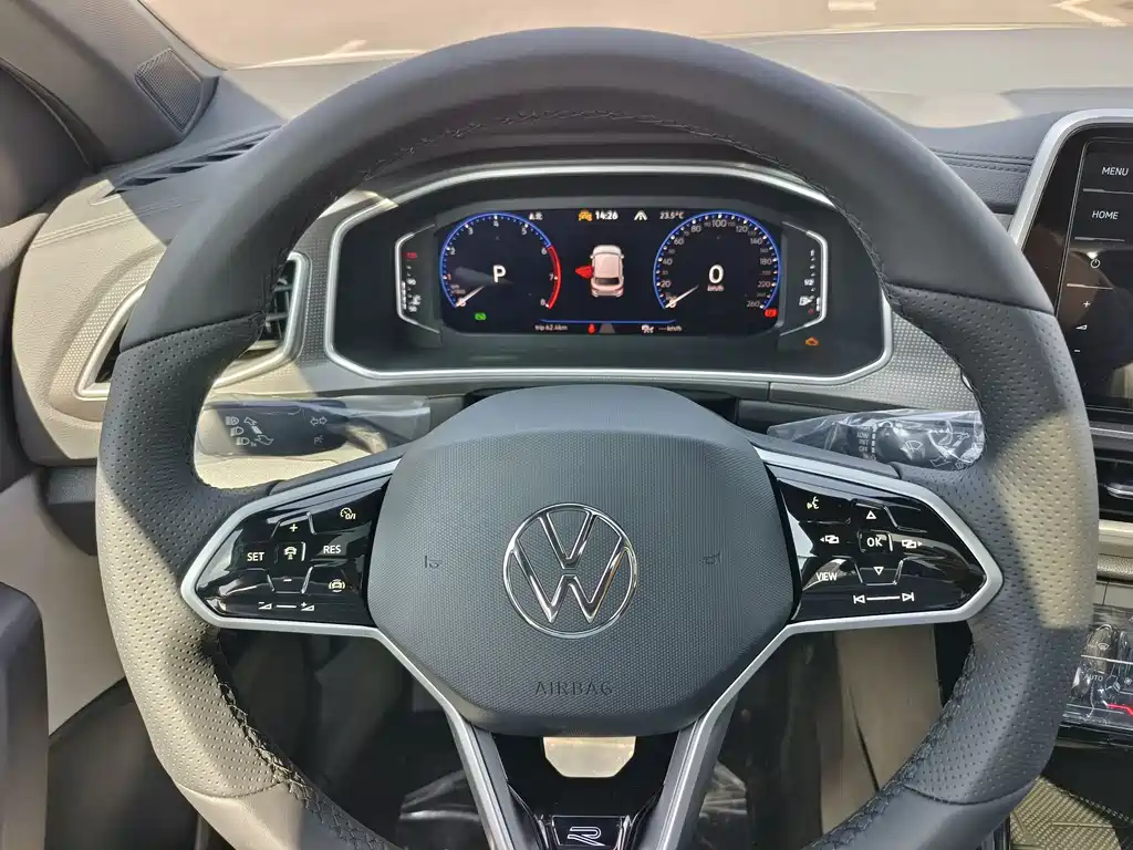 Volkswagen T-ROC 2025 Model Year Facelift Two 300TSI DSG Front-Wheel Drive Dawn Edition 2026 - thumbnail 7