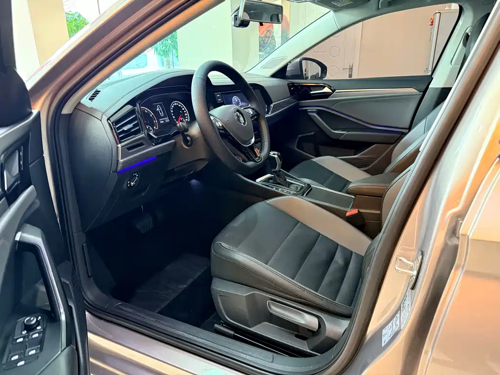 Volkswagen Volkswagen Sagitar 2020 280TSI DSG Comfort Model VI 2020 - thumbnail 8