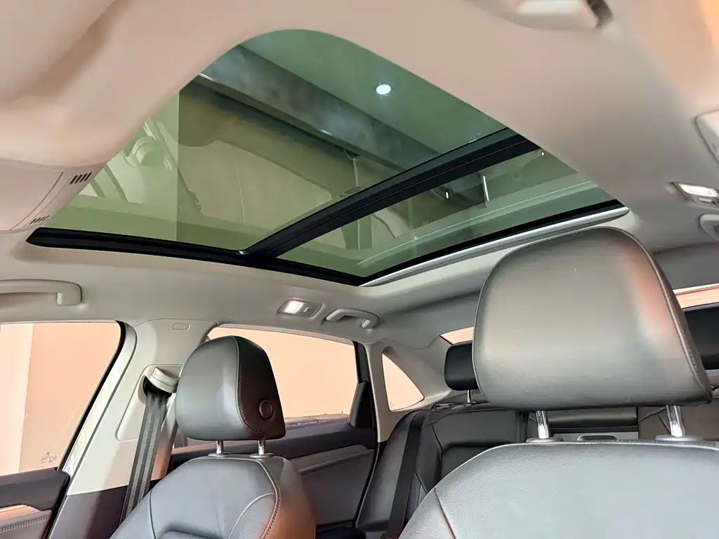 Volkswagen Volkswagen Sagitar 2020 280TSI DSG Comfort Model VI 2020 - thumbnail 12