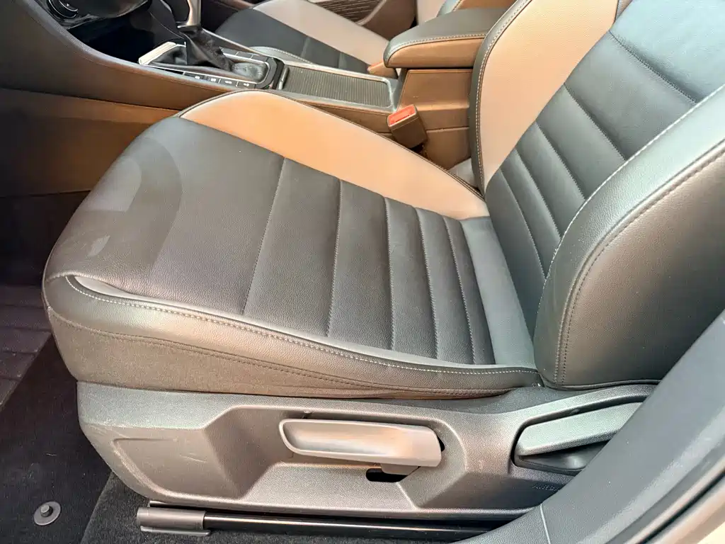 Volkswagen Volkswagen Sagitar 2020 280TSI DSG Comfort Model VI 2020 - thumbnail 13