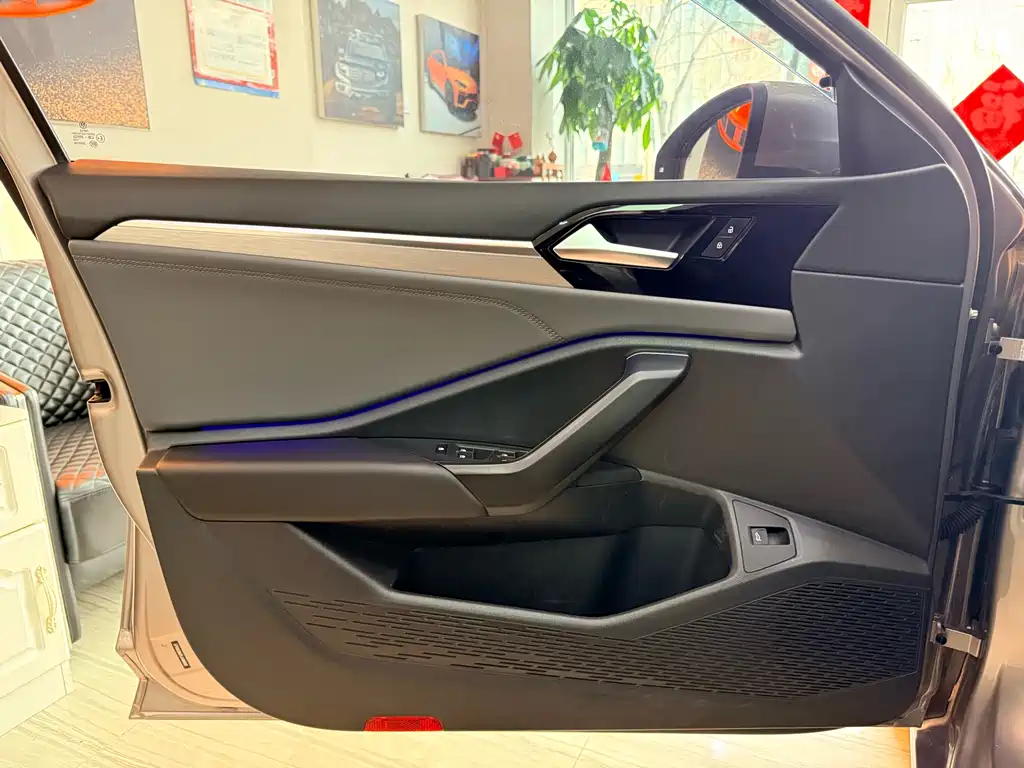 Volkswagen Volkswagen Sagitar 2020 280TSI DSG Comfort Model VI 2020 - thumbnail 14