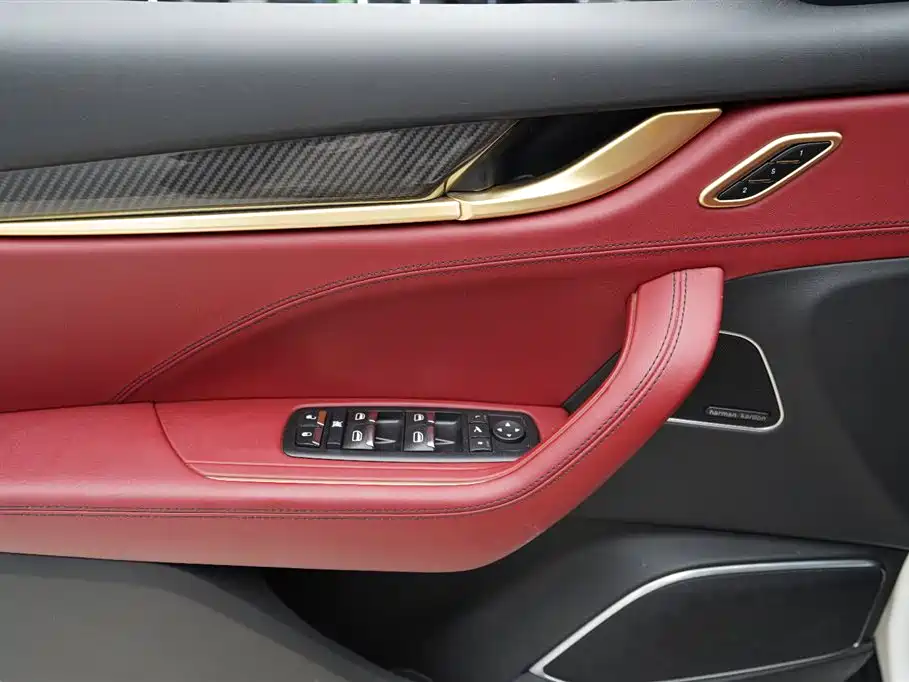Maserati Maserati Levante 2016 3.0T Standard 2017 - thumbnail 5
