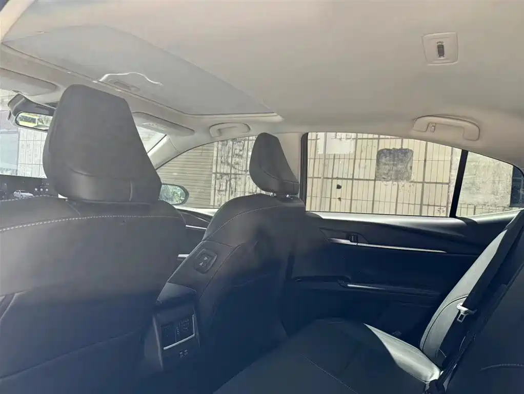 Toyota Toyota Camry 2024 Hybrid 2.0HGVP Luxury Edition 2025 - thumbnail 10