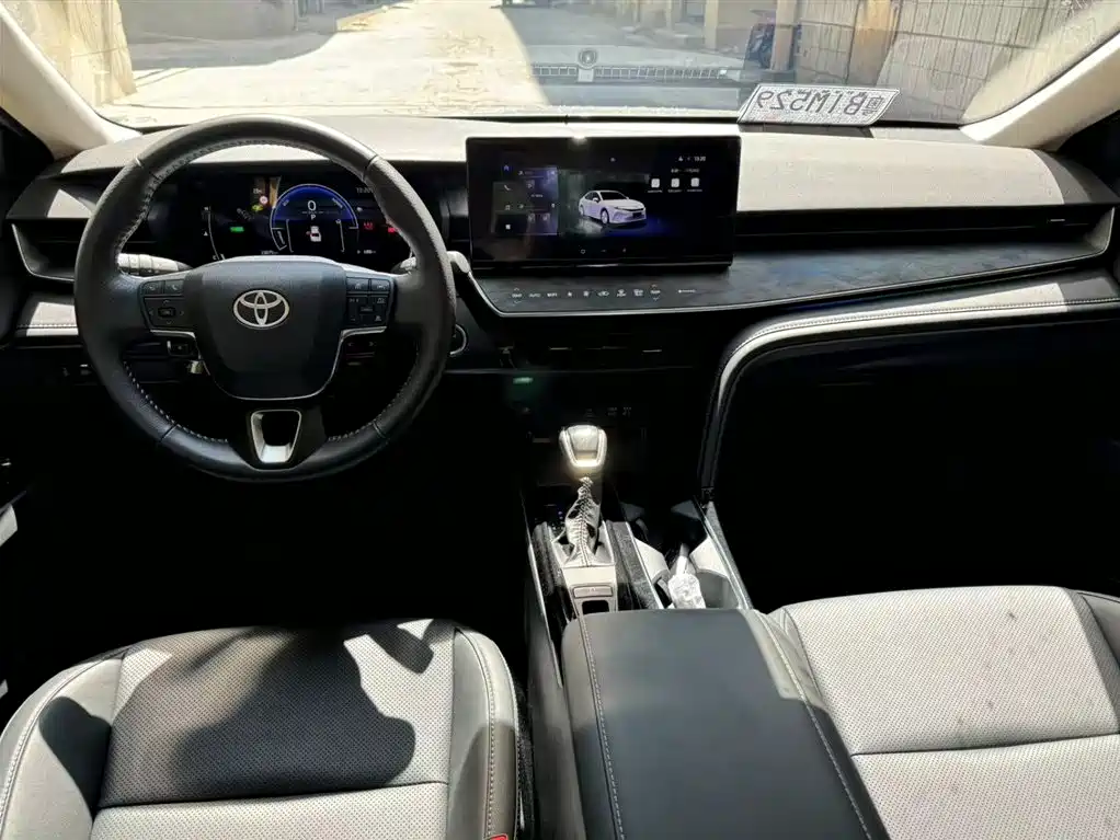 Toyota Toyota Camry 2024 Hybrid 2.0HGVP Luxury Edition 2025 - thumbnail 11