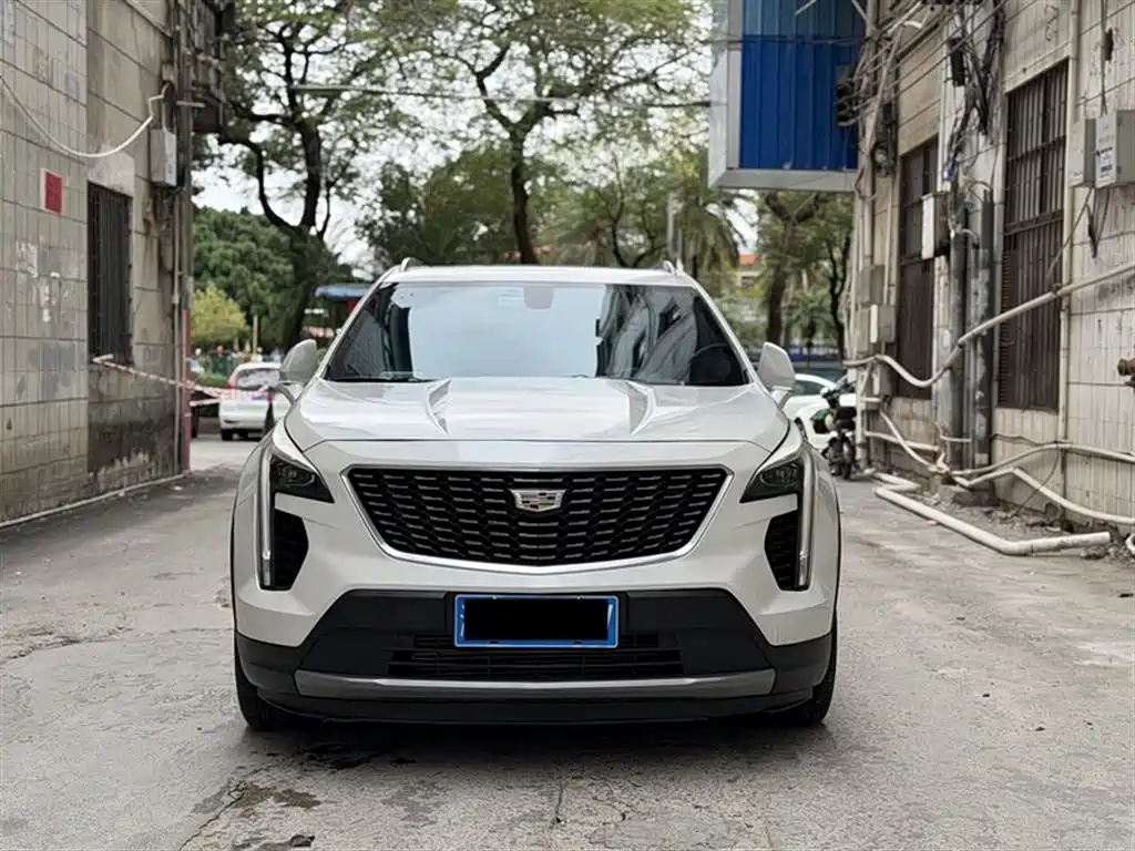 Cadillac Cadillac XT4 2020 Facelift 28T FWD Premium 2020 - thumbnail 2