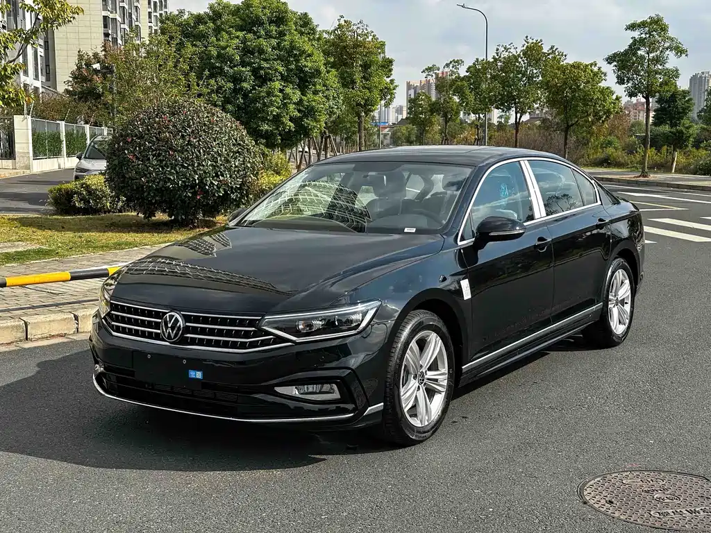 Volkswagen Magotan 2025 Model Comfort 280TSI DSG 2026 - thumbnail 2