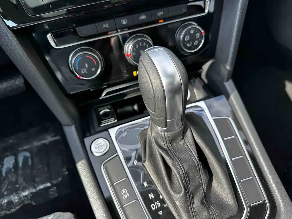 Volkswagen Magotan 2025 Model Comfort 280TSI DSG 2026 - thumbnail 15