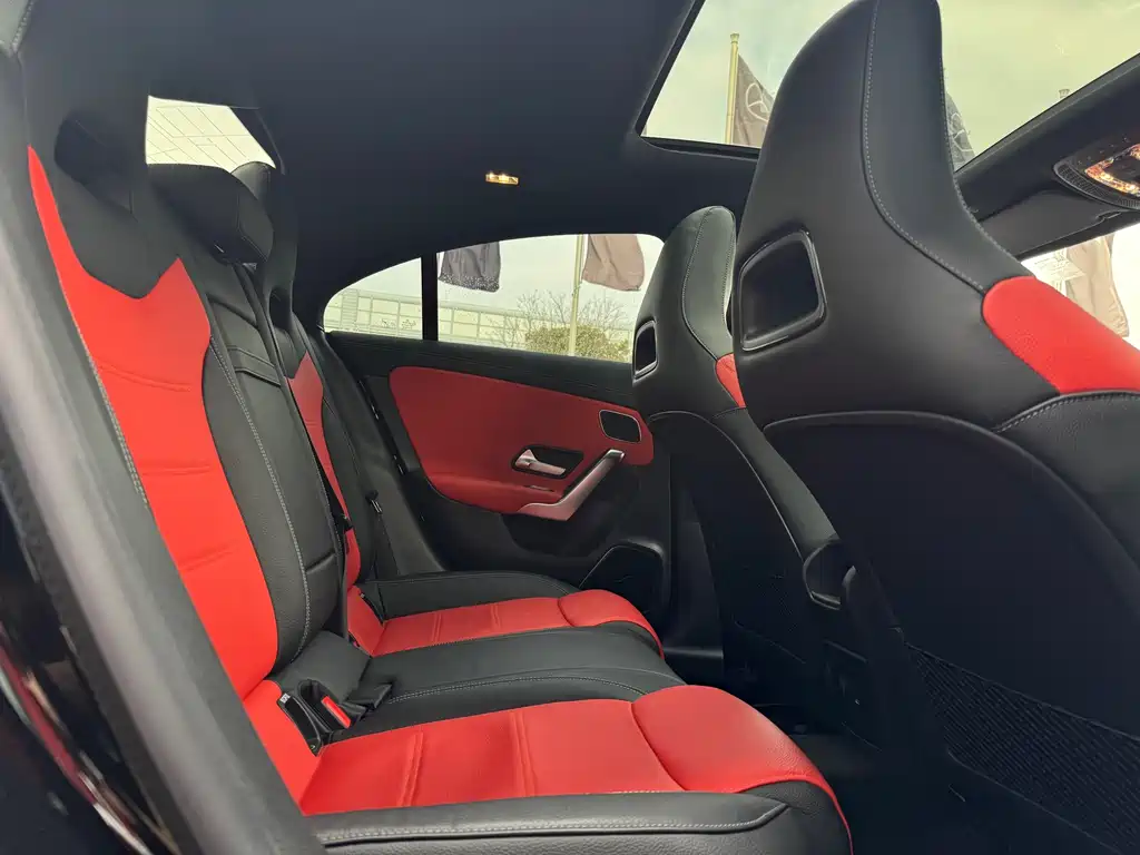 Mercedes-Benz Mercedes-Benz CLA AMG 2025 AMG CLA 35 4MATIC 2025 - thumbnail 14