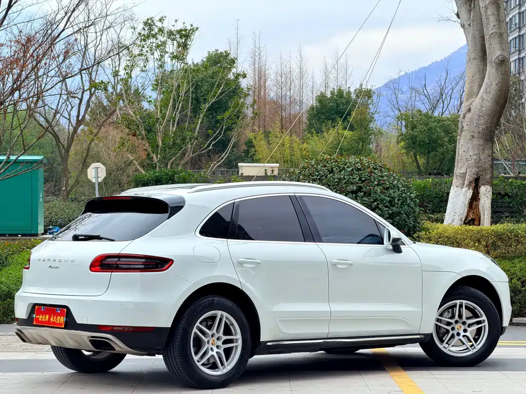 Porsche Porsche Macan 2017 Macan 2.0T 2017 - thumbnail 15